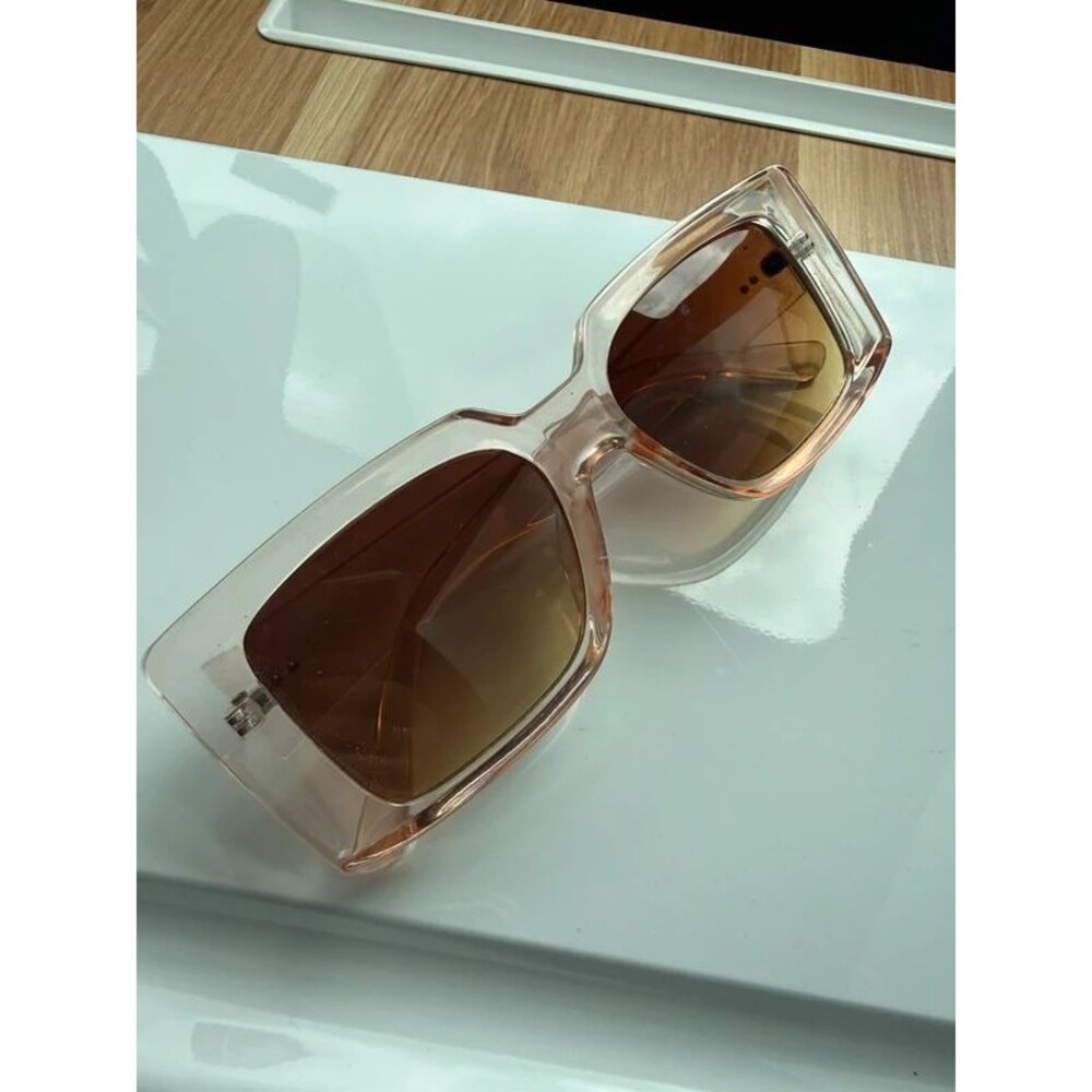 sunglasse